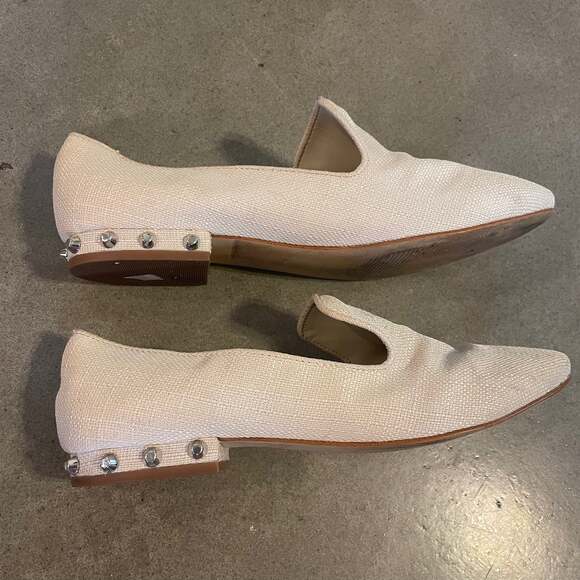 Marc Fisher Beige natural slip on abree flats studded low heel women shoes 8.5 - Picture 7 of 9